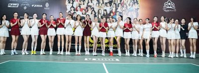 Vợ xinh của Mạc Hồng Quân cùng dàn chân dài so tài kịch tính tại giải pickleball