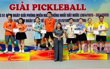 UBND xã Lộc Bình tổ chức khai mạc giải Pickleball chào mừng 51 năm ngày giải phóng Miền Nam thống ...