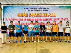 Sôi nổi giải Pickleball Công an phường Dầu Giây chào mừng các ngày lễ lớn