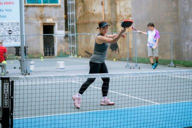 Cựu tuyển thủ quốc gia Bùi Kim Hà: Pickleball dễ chơi nhưng không dễ dãi