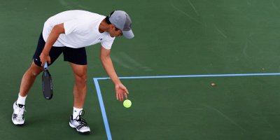 Người chơi pickleball hình thành trào lưu mới khi đi học thêm... tennis