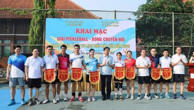 RỘN RÀNG KHAI MẠC GIẢI PICKLEBALL VÀ BÓNG CHUYỀN HƠI CHÀO MỪNG LỄ HỘI DU LỊCH BIỂN HẢI TIẾN NĂM 2026