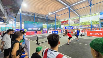 Ăn gian lộ liễu ở giải pickleball 'ao làng'
